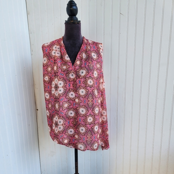 Vince Camuto Sleeveless Blouse Pink Orange Floral Print V-Neck Chiffon Plus 2X - Picture 1 of 14
